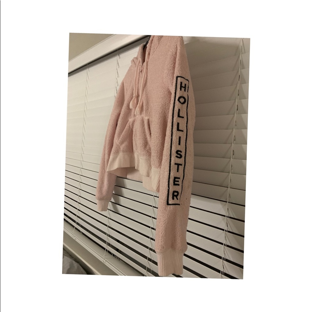 Pink fur crop top hollister coat